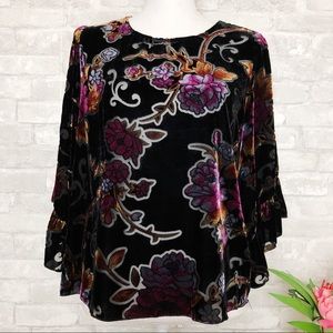 W5 Boho Velvet Floral Top w/ Ruffled Long Sleeves